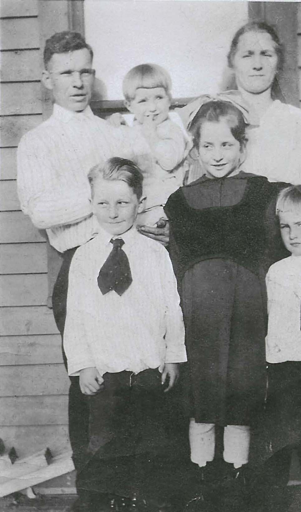 Peter and Helen Rabick and children